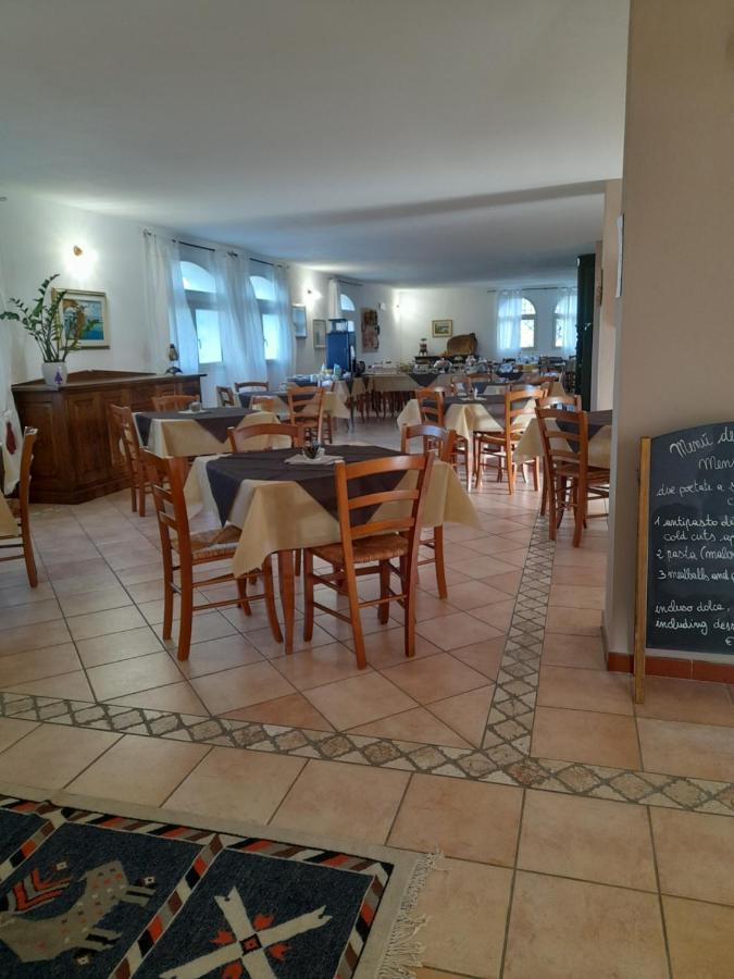 Agriturismo Palas De Serra Country Resort Onifai Dış mekan fotoğraf
