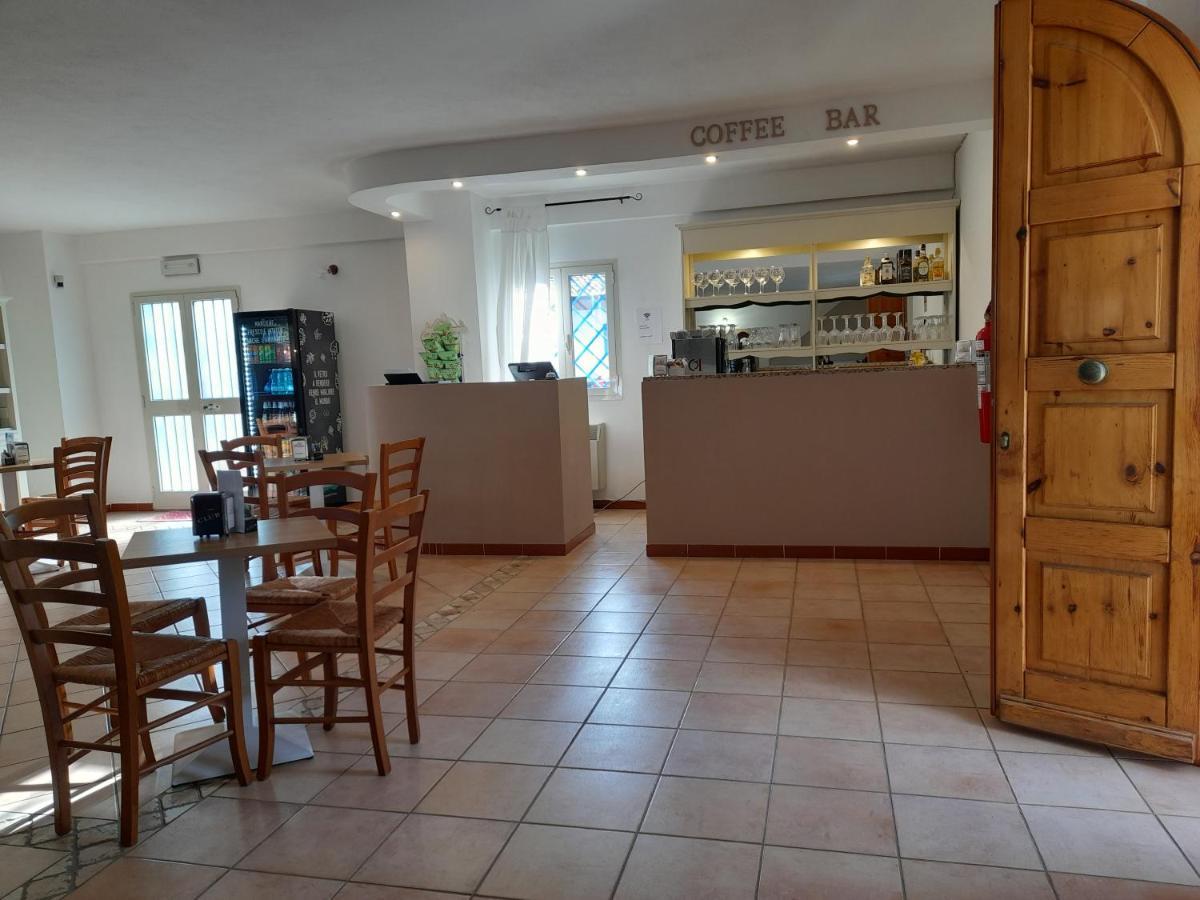 Agriturismo Palas De Serra Country Resort Onifai Dış mekan fotoğraf