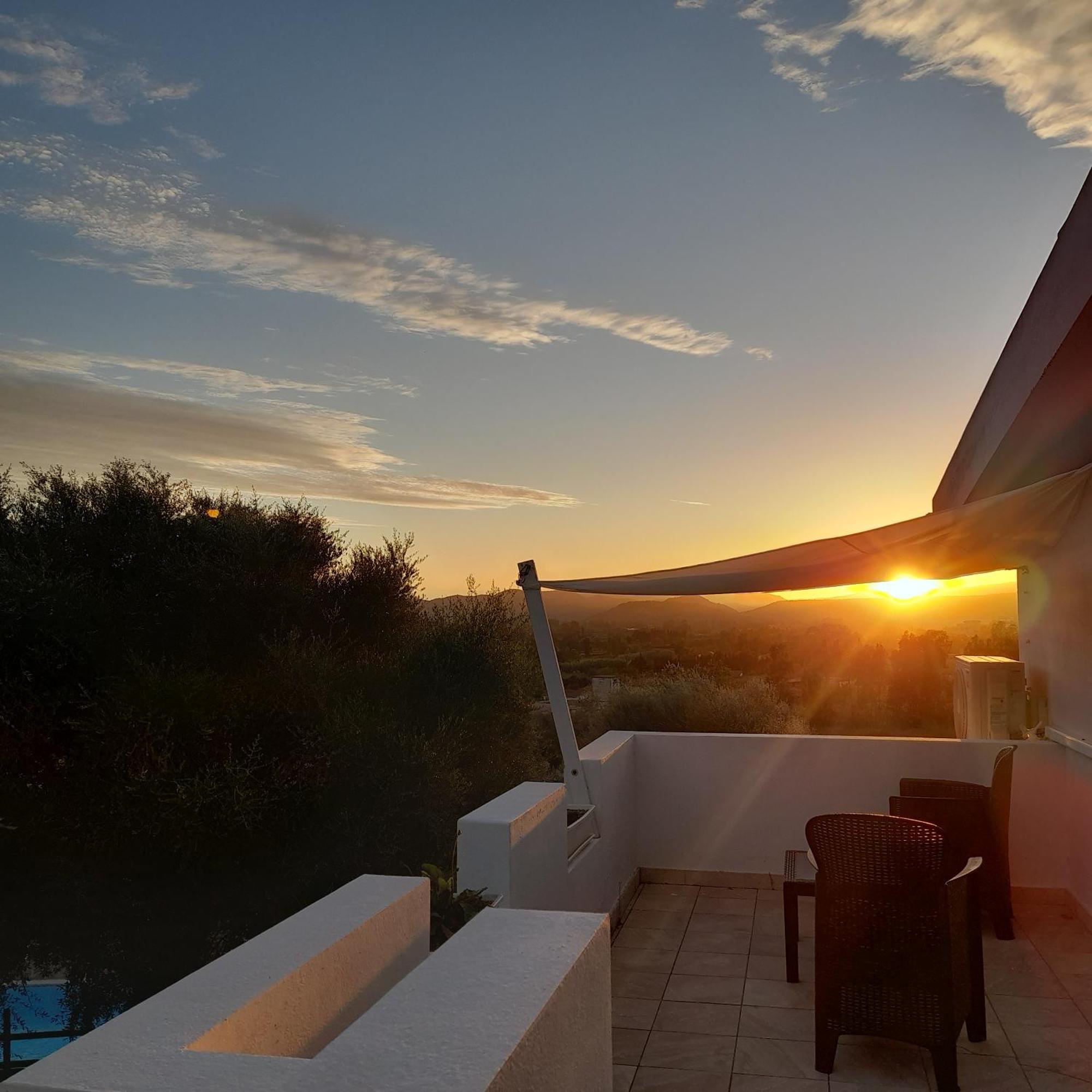 Agriturismo Palas De Serra Country Resort Onifai Dış mekan fotoğraf